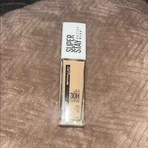 Maybelline Cream Foundation Super Stay Long-Lasting